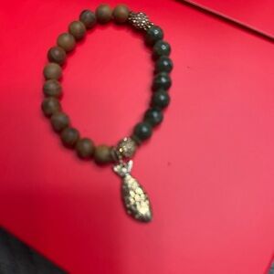 Elegant Beaded Bracelet with Gold Charm